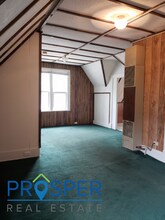 908 S Farwell St in Eau Claire, WI - Foto de edificio - Building Photo