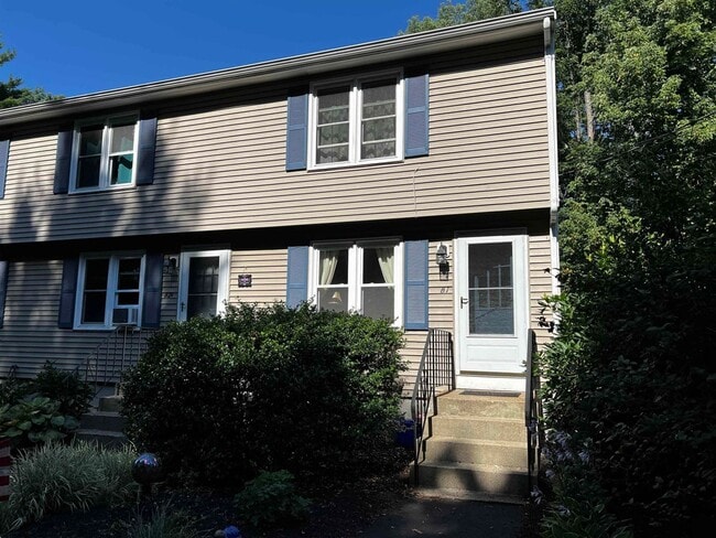 property at 25 Hampton Rd