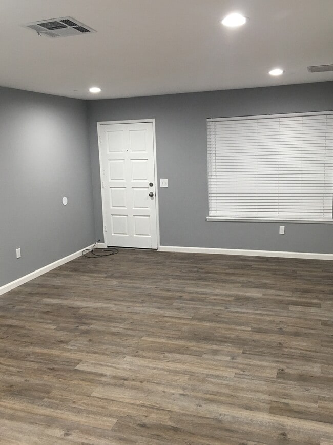 238 S Sunset St in Ridgecrest, CA - Building Photo - Building Photo