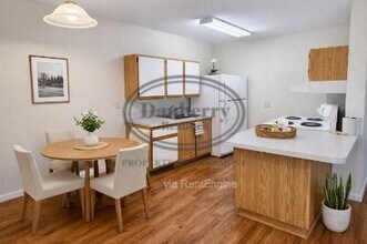 1728 W Market St in Tiffin, OH - Building Photo - Building Photo