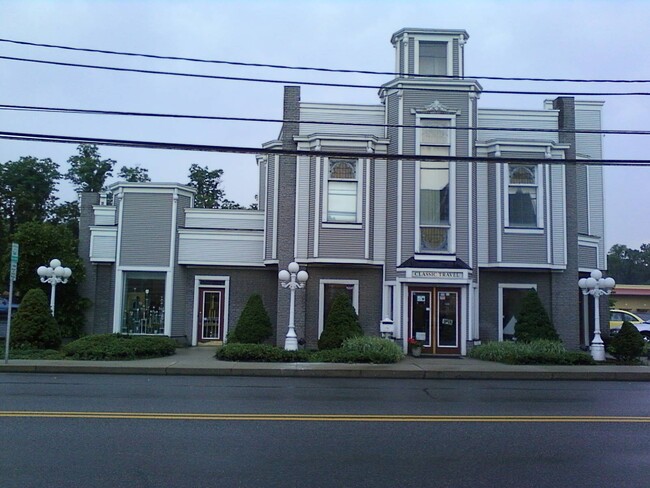 1406 3rd Ave, Unit 200