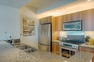 321 Tenth Ave, Unit 1606 in San Diego, CA - Building Photo - Building Photo