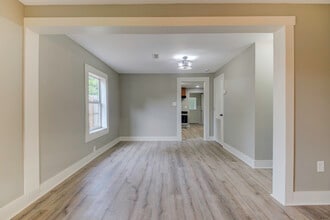 140 N Commerce St in Slocomb, AL - Building Photo - Building Photo