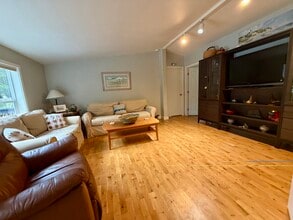 126 Charlie Ln in Lopez Island, WA - Building Photo - Building Photo