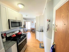 61 Summer St, Unit 3 in Somerville, MA - Building Photo - Building Photo