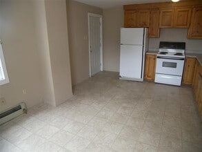 115 Portland St in Dartmouth, NS - Building Photo - Building Photo