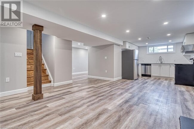 209 Manning Ave in Hamilton, ON - Building Photo - Building Photo