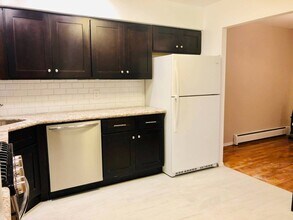 135-32 82nd Ave in Queens, NY - Foto de edificio - Building Photo