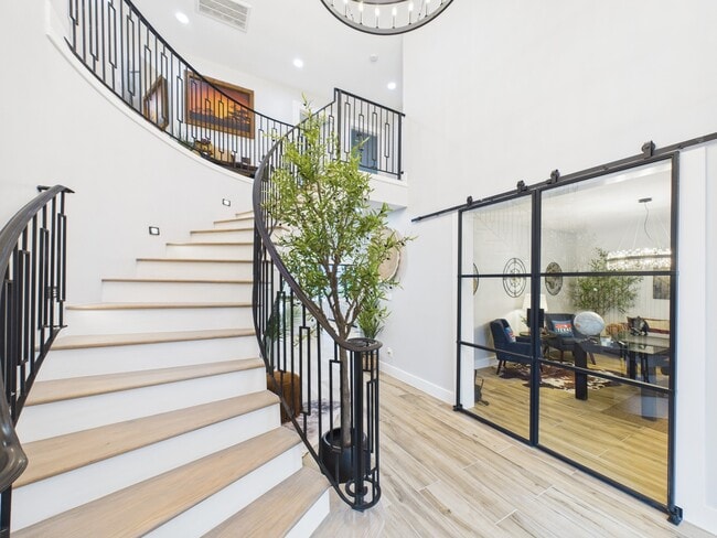property at 5430 Havenwoods Dr