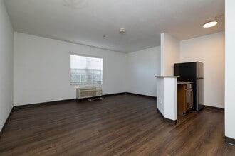 Vivo Living Apartments in Greenville, SC - Building Photo - Interior Photo