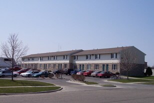 Appian Way Apartments in Mt. Pleasant, MI - Building Photo