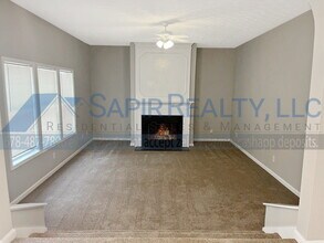 11795 Plantation Pkwy in Fayetteville, GA - Foto de edificio - Building Photo