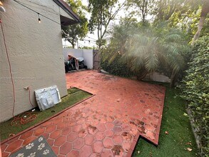 13301 SW 88th Ter in Miami, FL - Building Photo - Building Photo