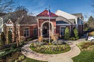 Fairfax Ridge in Fairfax, VA - Foto de edificio - Building Photo