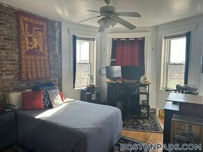 149 Park Dr, Unit 35 in Boston, MA - Building Photo - Building Photo