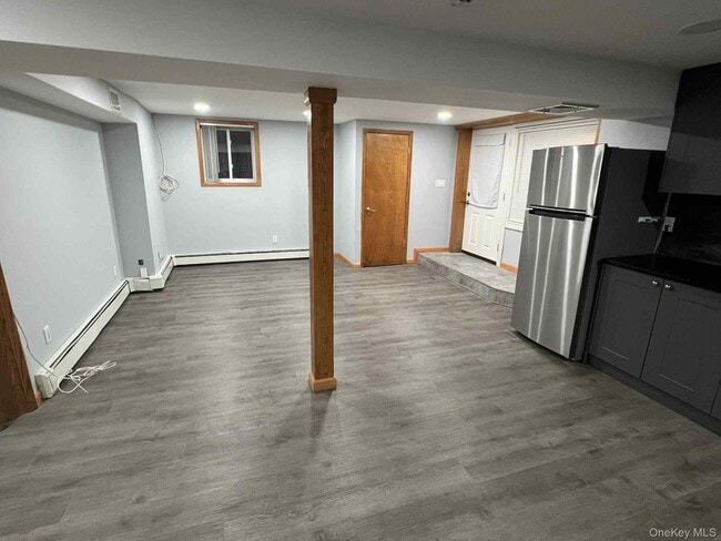 27 Blydenburgh Rd in Centereach, NY - Building Photo - Building Photo