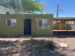 Fontana Apartments East in Tucson, AZ - Building Photo - Building Photo