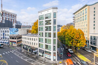 Ankeny Square Apartments in Portland, OR - Foto de edificio - Building Photo