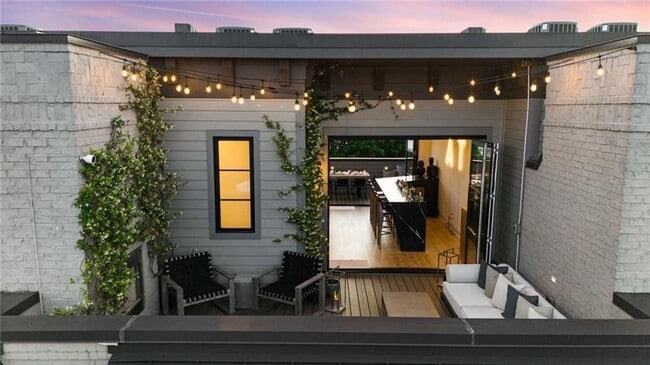 661 Auburn Ave NE in Atlanta, GA - Building Photo - Building Photo