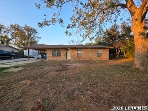 property at 915 E Frio St