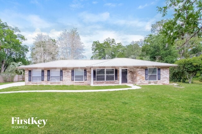 property at 156 Foxridge Rd