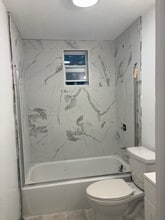 180 New York Ave in Sound Beach, NY - Building Photo - Building Photo