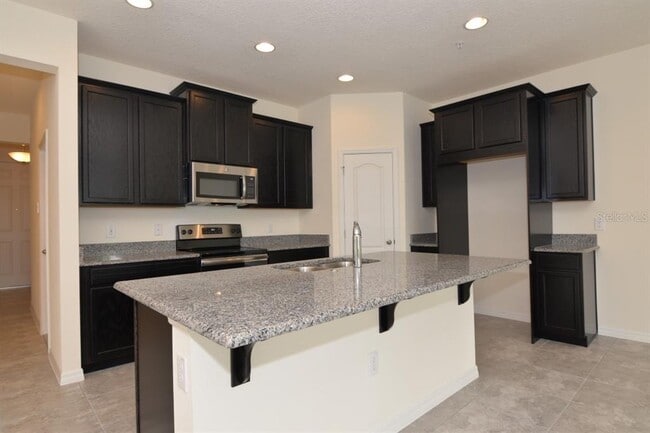 413 Merry Brook Cir in Sanford, FL - Building Photo - Building Photo