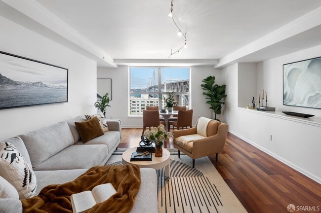 property at 400 Beale St