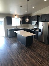 4217 14th Ave S in Moorhead, MN - Building Photo - Building Photo