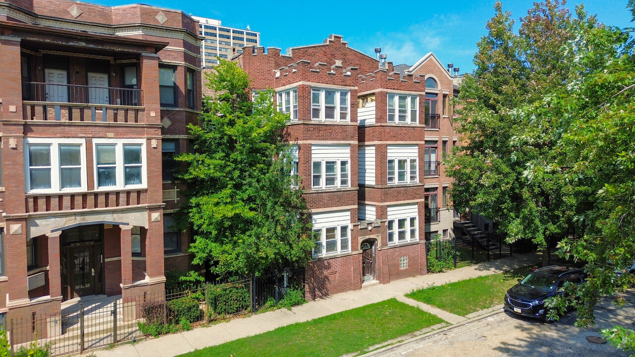 1534 E 65th Pl in Chicago, IL - Building Photo