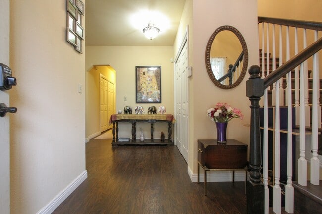 538 A St in Santa Rosa, CA - Building Photo - Building Photo