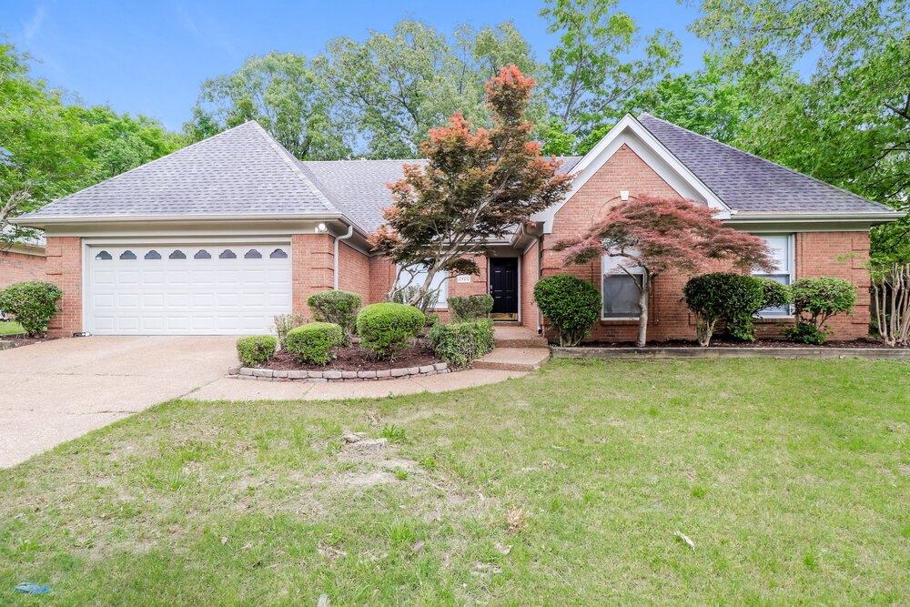 2400 Carrol Ridge Ln in Memphis, TN - Building Photo