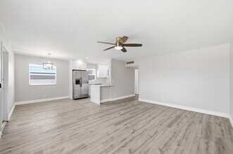 284 Flanders F in Delray Beach, FL - Building Photo - Building Photo