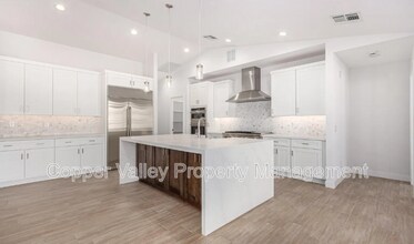 35852 N 10th St in Phoenix, AZ - Building Photo - Building Photo