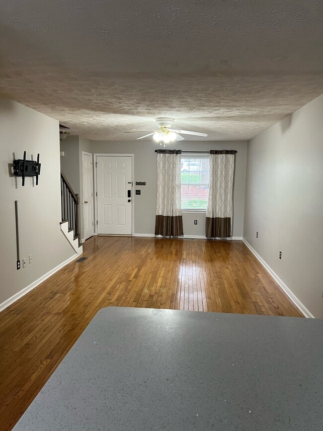 property at 644 Beaverview Dr