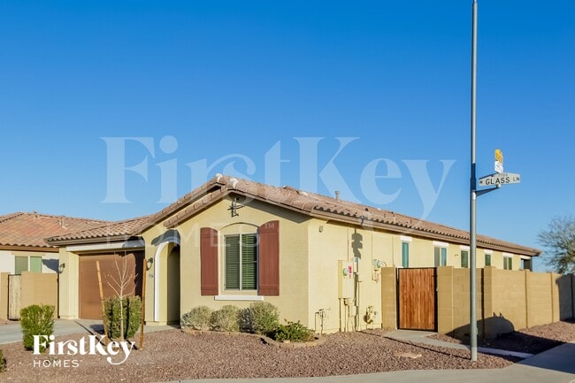 7756 W Glass Ln in Phoenix, AZ - Foto de edificio - Building Photo