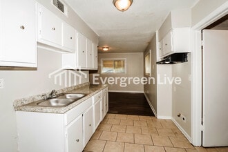 3325 Cedar Springs Dr in Memphis, TN - Building Photo - Building Photo