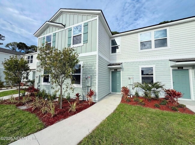 property at 135 Palmetto Rdg Rd