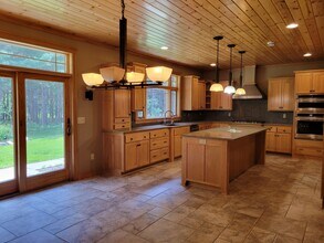 28125 Sunny Beach Rd in Grand Rapids, MN - Building Photo - Building Photo
