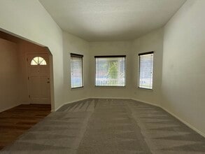 1956 E Birchwood Dr in Eagle, ID - Foto de edificio - Building Photo