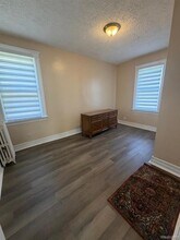 2528 Helen St in Detroit, MI - Foto de edificio - Building Photo