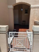 11357 NW 42nd Terrace in Doral, FL - Building Photo - Building Photo