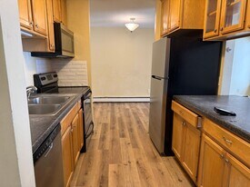 4130 Rahn Rd in Eagan, MN - Building Photo