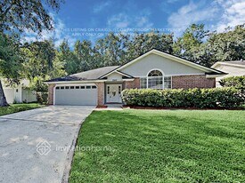 8346 Lakemont Dr in Jacksonville, FL - Building Photo