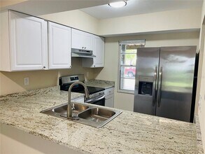 1559 7th Ave W in Bradenton, FL - Building Photo - Building Photo