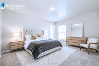 8764 W Reventon Dr, Unit 201 in Arizona City, AZ - Building Photo - Building Photo