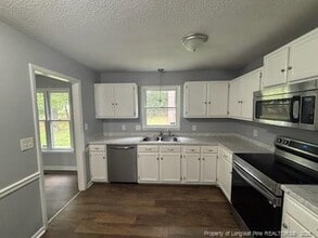6787 Longparrish Ct in Fayetteville, NC - Building Photo - Building Photo