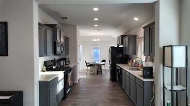 5659 Sabbia Dr in Round Rock, TX - Building Photo - Building Photo