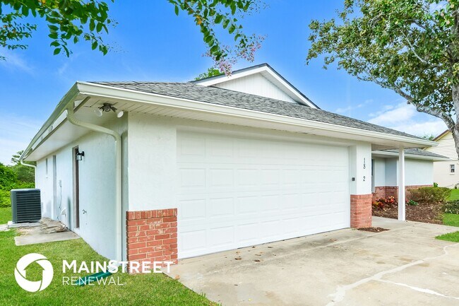 1862 Joyner Dr in Deltona, FL - Building Photo - Building Photo