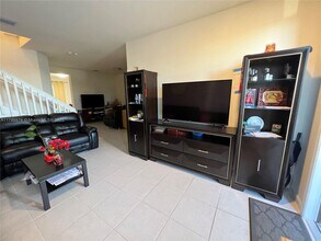 3314 W 112th St in Hialeah, FL - Building Photo - Building Photo